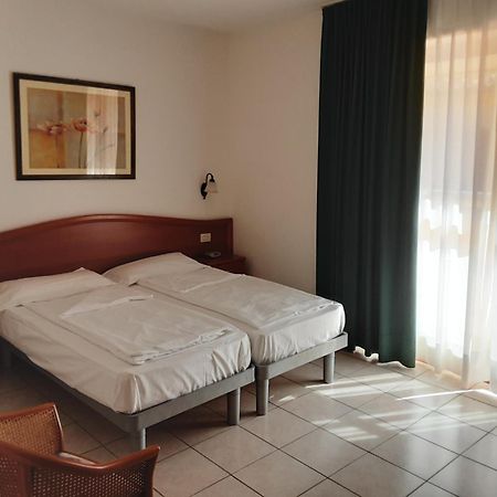 Hotel Florida Limone sul Garda Extérieur photo